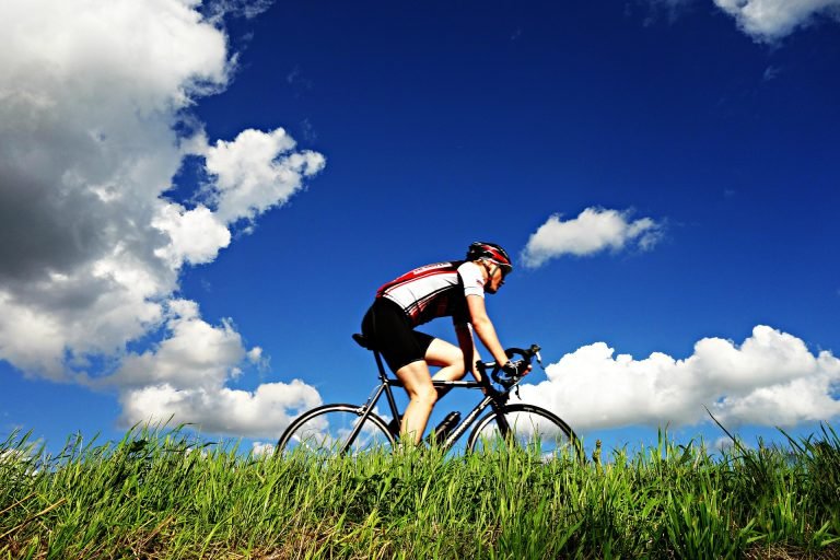 3 Things To Consider When Purchasing A Cycling Jersey